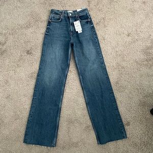BRAND NEW Zara Wide Leg Jean Size 6